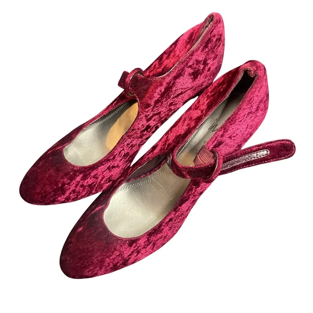 Impo Tina Burgundy Crushed Velvet Mary Jane Block Heel Pumps Womens Size 12M
